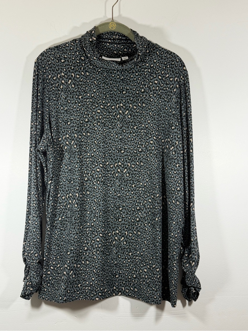 Susan Graver Womens Dark gray Leopard Print Long Sleeve Top